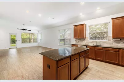 66 E Heritage Mill Circle, Tomball, TX 77375 - Photo 10
