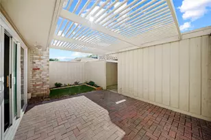 2218 Winrock Blvd, Houston, TX 77057 - Photo 16