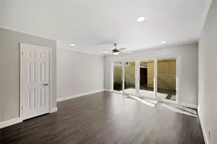 2218 Winrock Blvd, Houston, TX 77057 - Photo 2