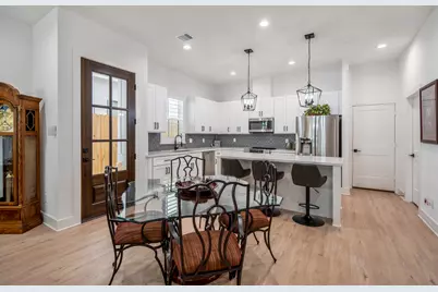 6405 Highland Pine Lane, Houston, TX 77091 - Photo 6