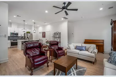 6405 Highland Pine Lane, Houston, TX 77091 - Photo 14