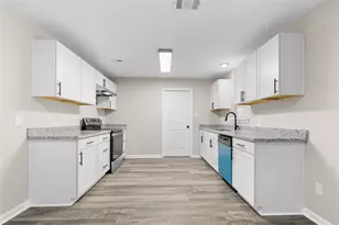 804 Avenue I, Conroe, TX 77301 - Photo 10