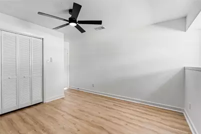 5823 Ettrick Drive, Houston, TX 77035 - Photo 30