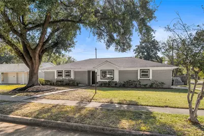 5823 Ettrick Drive, Houston, TX 77035 - Photo 4