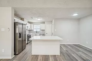 24110 Silversmith Ln, Katy, TX 77493 - Photo 6