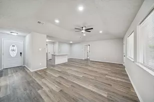 24110 Silversmith Ln, Katy, TX 77493 - Photo 4