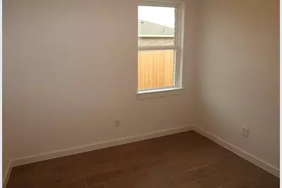 698 Daniels Lake Lane, Dayton, TX 77535 - Photo 8