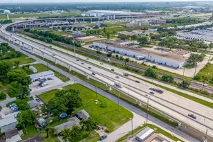 810 Benmar Dr, Houston, TX 77032 - Photo 2