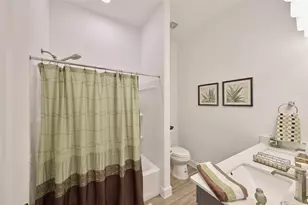 230 Connemara Dr, The Woodlands, TX 77382 - Photo 38