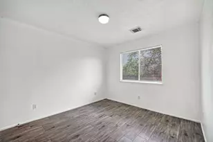 4403 Sprangletop Ave, Baytown, TX 77521 - Photo 26