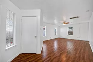 4403 Sprangletop Ave, Baytown, TX 77521 - Photo 6