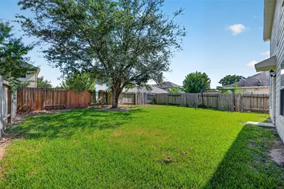 4403 Sprangletop Avenue, Baytown, TX 77521 - Photo 36