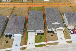 18218 Spruce Cottage Dr, Tomball, TX 77377 - Photo 2