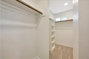 16410 Glenshannon Dr, Houston, TX 77059 - Photo 26