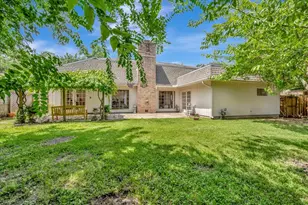 16410 Glenshannon Dr, Houston, TX 77059 - Photo 38