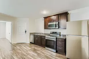 8210 Hanna St, Houston, TX 77028 - Photo 16