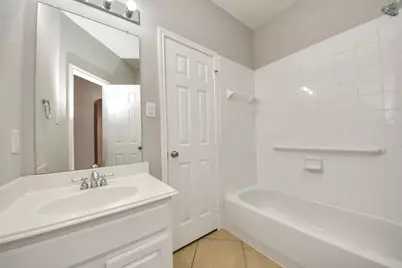 4422 Roundtree Ln Lane, Missouri City, TX 77459 - Photo 12