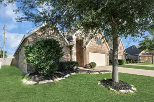 2015 Palmonari Dr, Houston, TX 77049 - Photo 2