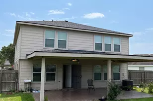15202 Lynford Crest Dr, Houston, TX 77083 - Photo 2