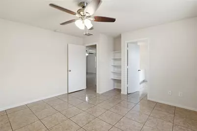 12530 Greencanyon Dr, Houston, TX 77044 - Photo 16