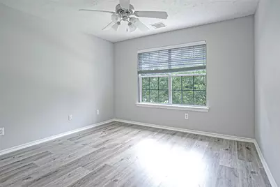 43 W Spindle Tree Circle, The Woodlands, TX 77382 - Photo 22