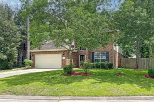 43 W Spindle Tree Cir, The Woodlands, TX 77382 - Photo 2