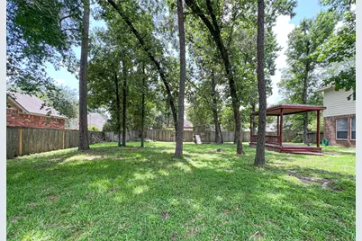 43 W Spindle Tree Circle, The Woodlands, TX 77382 - Photo 32