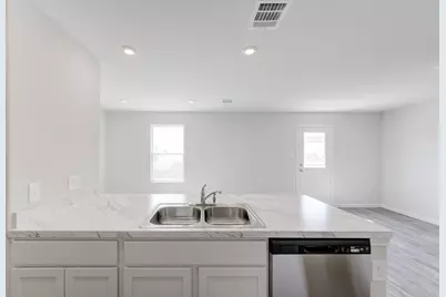 1220 Ss Brewer Drive, Vidor, TX 77662 - Photo 14