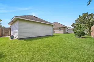 1813 Sandy Lake Dr, Friendswood, TX 77546 - Photo 28