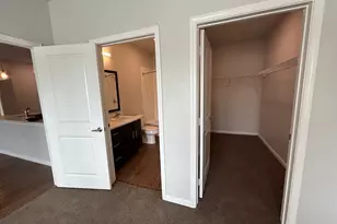 2136 W 34th St, Houston, TX 77018 - Photo 6