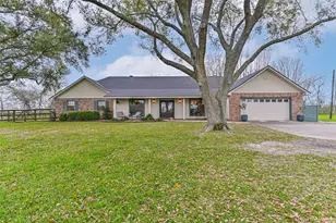 1916 Lundy Ln, Friendswood, TX 77546 - Photo 1