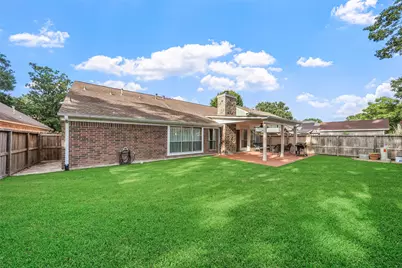 929 N Rivershire Drive, Conroe, TX 77304 - Photo 18