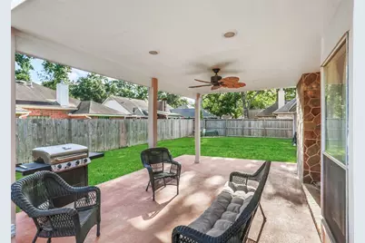 929 N Rivershire Drive, Conroe, TX 77304 - Photo 16
