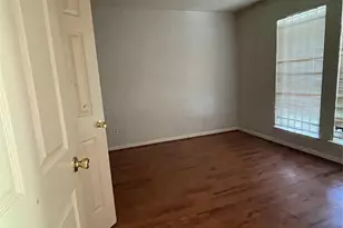 5739 Easthampton Dr, Houston, TX 77039 - Photo 4