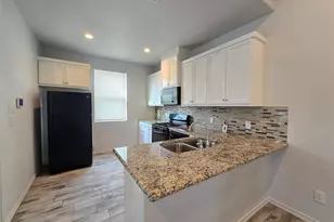 4410 Larkspur St, Houston, TX 77051 - Photo 6