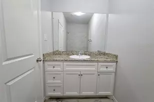 4410 Larkspur St, Houston, TX 77051 - Photo 8
