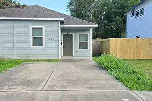 4410 Larkspur St, Houston, TX 77051 - Photo 2