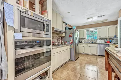 3827 Shady Drive, Santa Fe, TX 77517 - Photo 4