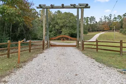 15606 Kristen Lane, Willis, TX 77378 - Photo 2