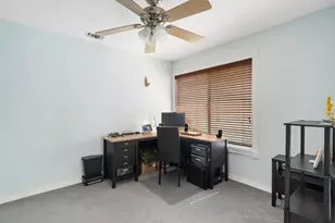 1719 Sullins Way, Houston, TX 77058 - Photo 4