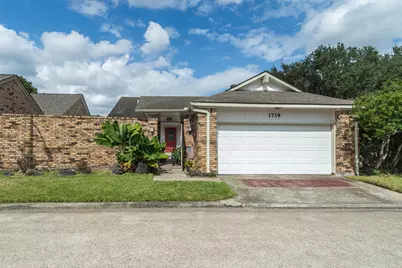 1719 Sullins Way, Houston, TX 77058 - Photo 1