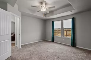 5339 CJ Walker Ln, Houston, TX 77048 - Photo 10