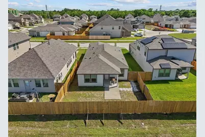 5339 Cj Walker Lane, Houston, TX 77048 - Photo 2