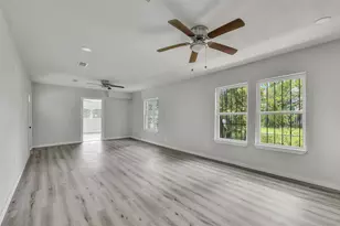 1912 Gentry St, Houston, TX 77009 - Photo 8