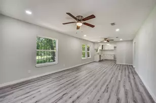 1912 Gentry St, Houston, TX 77009 - Photo 18