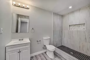 1912 Gentry St, Houston, TX 77009 - Photo 24