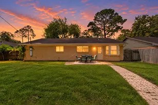 406 Christina Ln, Friendswood, TX 77546 - Photo 18