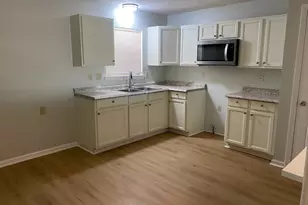 7813 Pruitt Dr, Galveston, TX 77554 - Photo 6