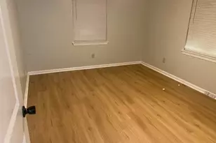 7813 Pruitt Dr, Galveston, TX 77554 - Photo 10