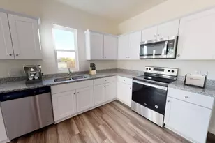 10138 Red Orchid Dr, Houston, TX 77016 - Photo 2